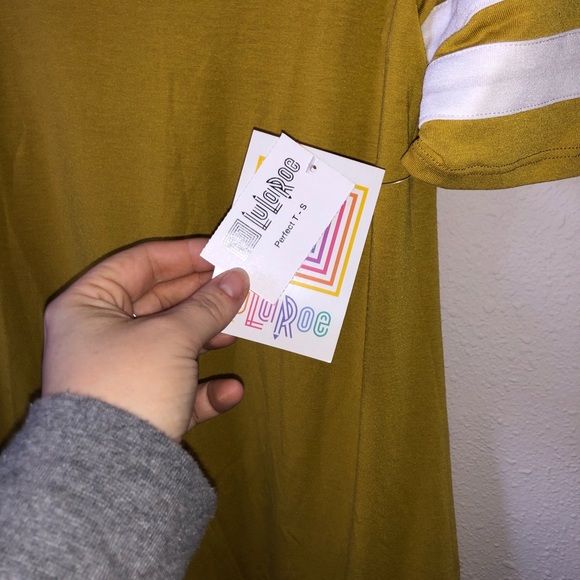 Lula Roe Perfect T - Picture 2 of 2